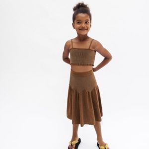 Zara Size 11-12 brown smocked skirt